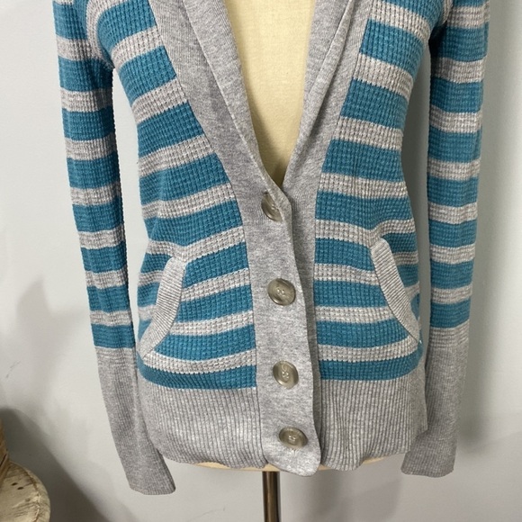 American Eagle sweater size small - Picture 3 of 8